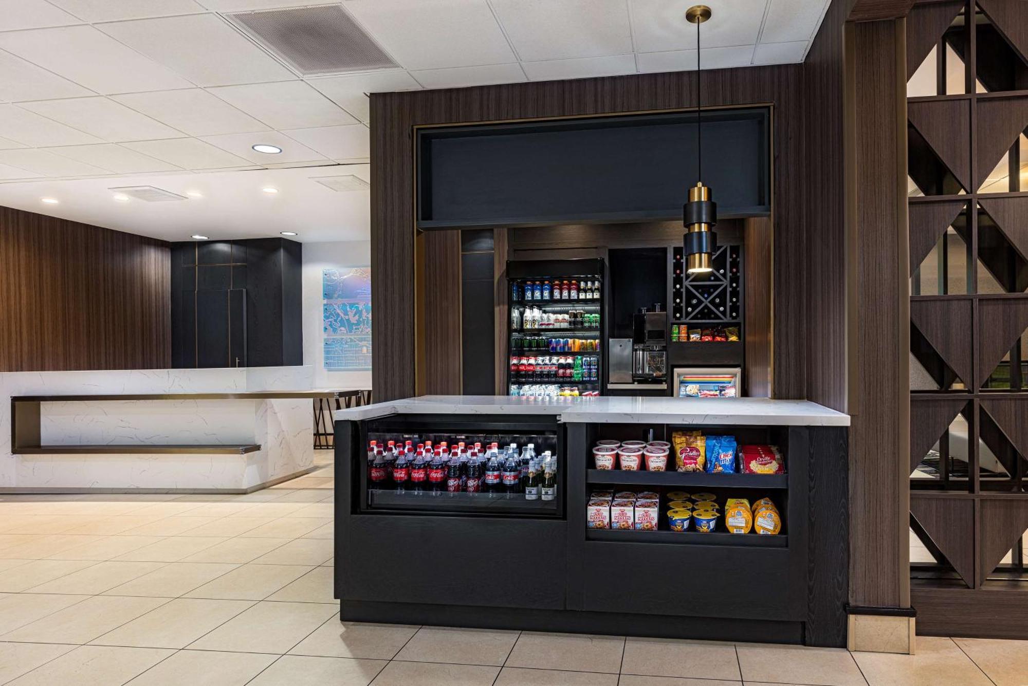 Hilton Garden Inn Los Angeles / Hollywood Экстерьер фото
