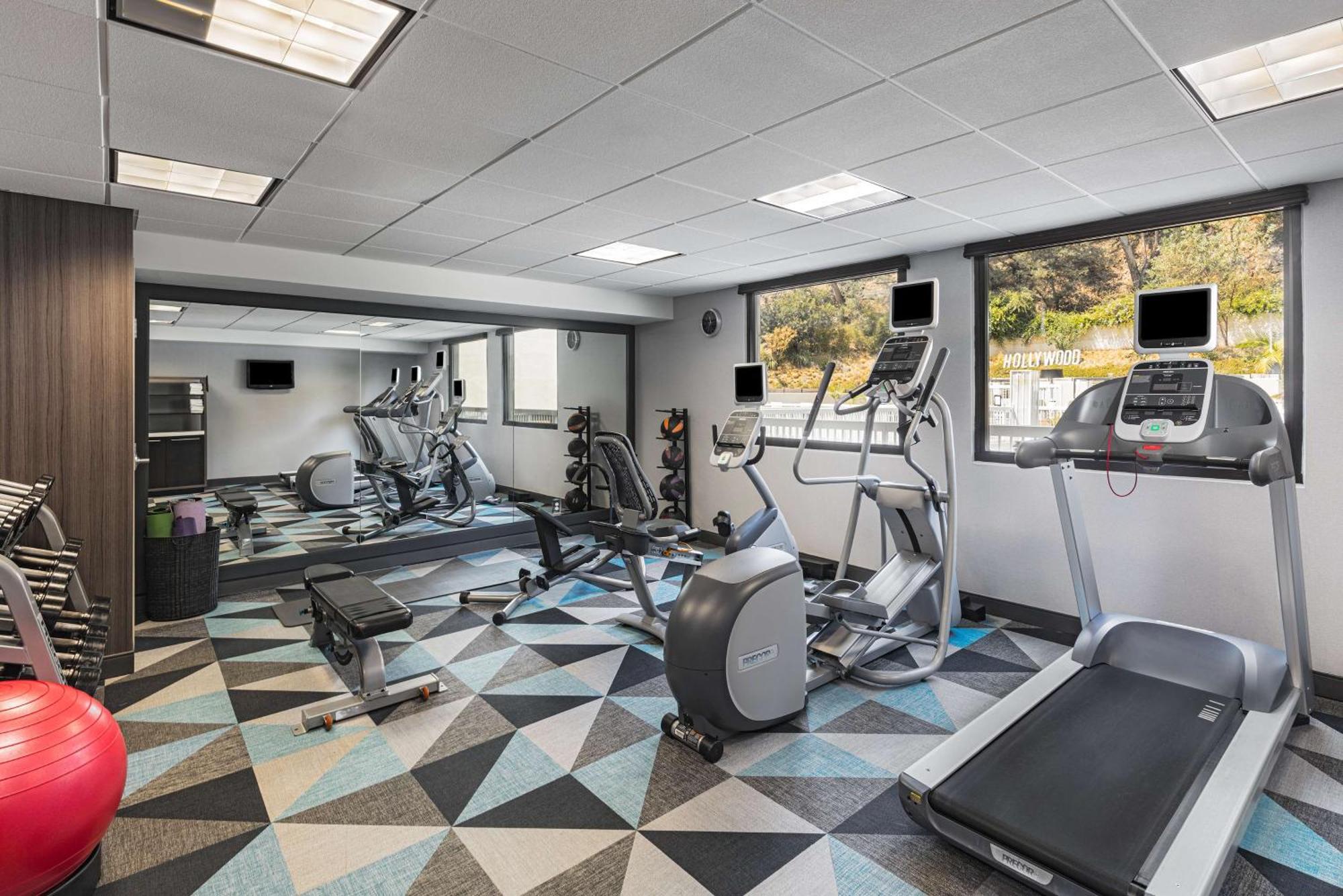 Hilton Garden Inn Los Angeles / Hollywood Экстерьер фото