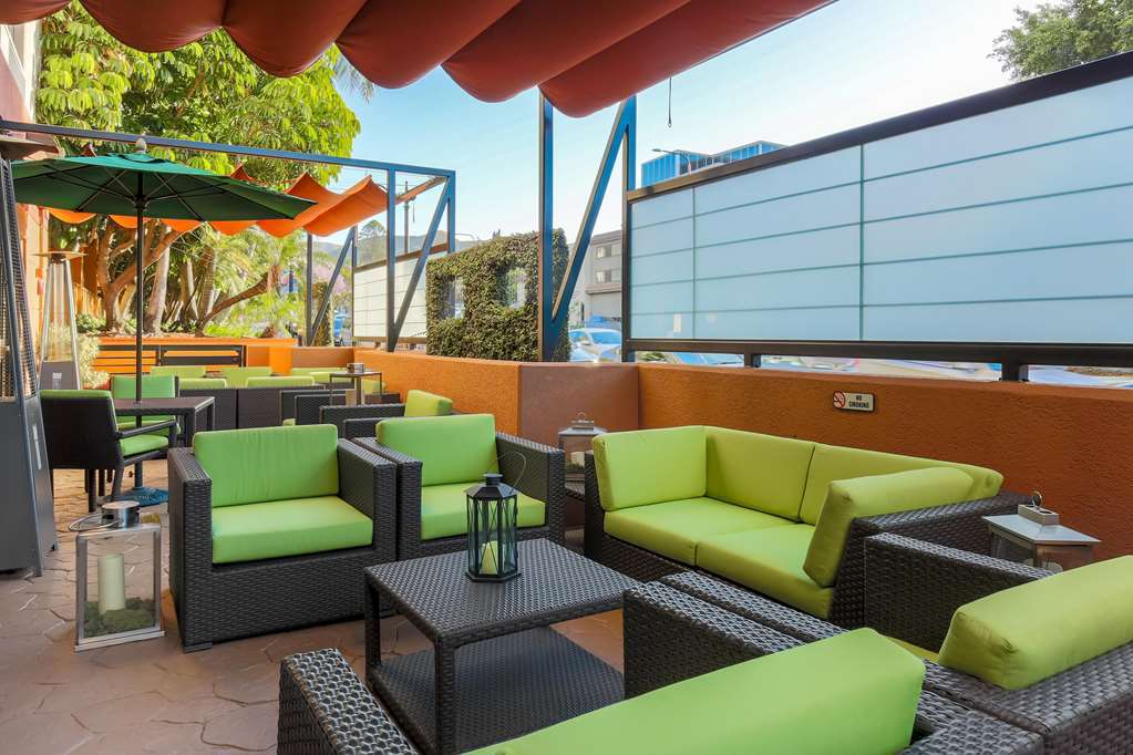 Hilton Garden Inn Los Angeles / Hollywood Экстерьер фото